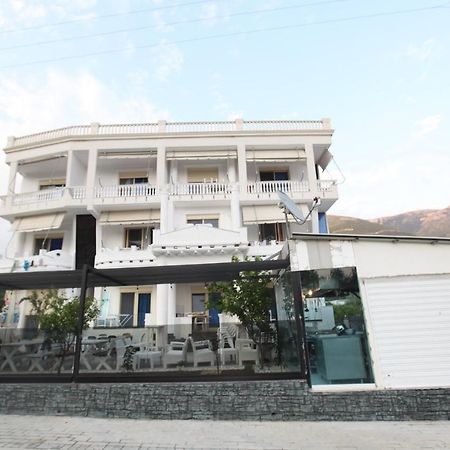Hotel Kristal Borsh Kültér fotó