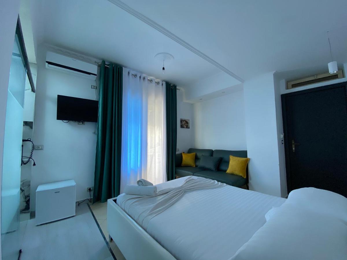 Hotel Kristal Borsh Kültér fotó