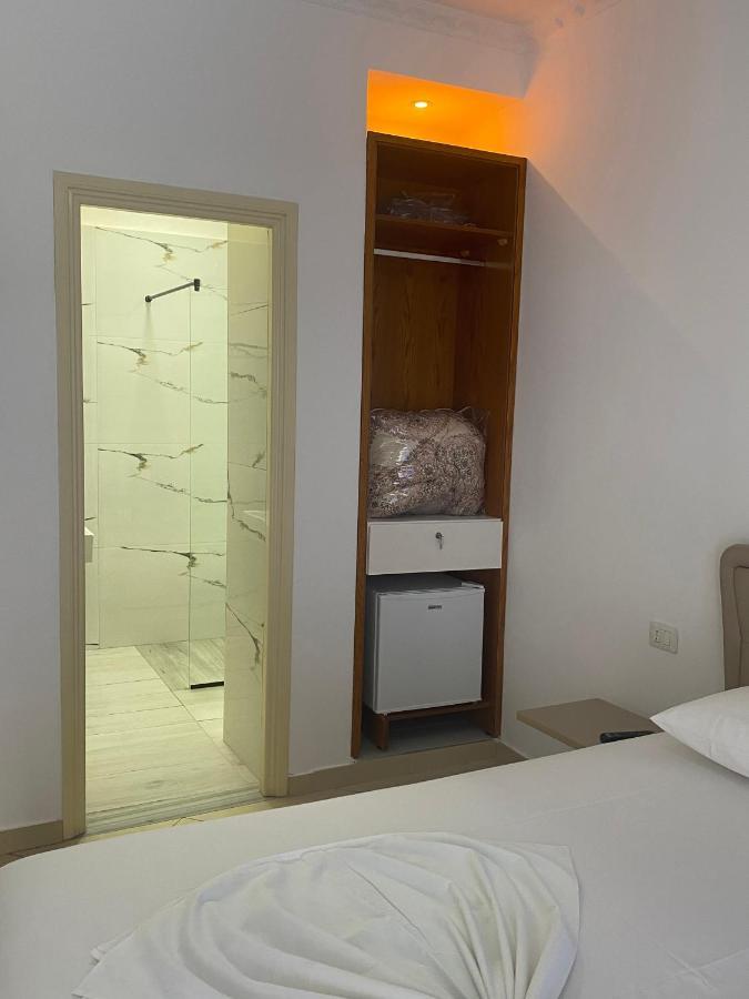 Hotel Kristal Borsh Kültér fotó