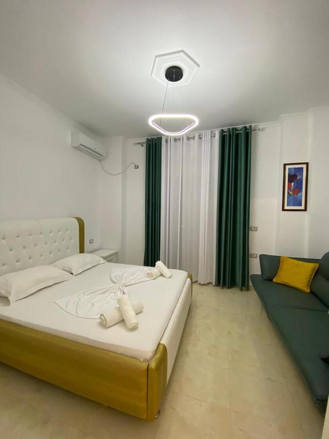 Hotel Kristal Borsh Kültér fotó