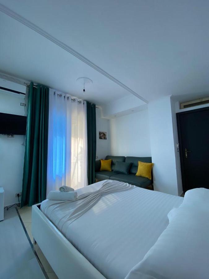 Hotel Kristal Borsh Kültér fotó