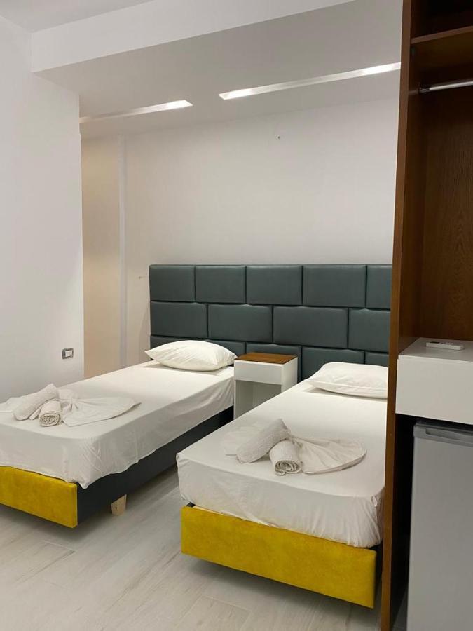 Hotel Kristal Borsh Kültér fotó
