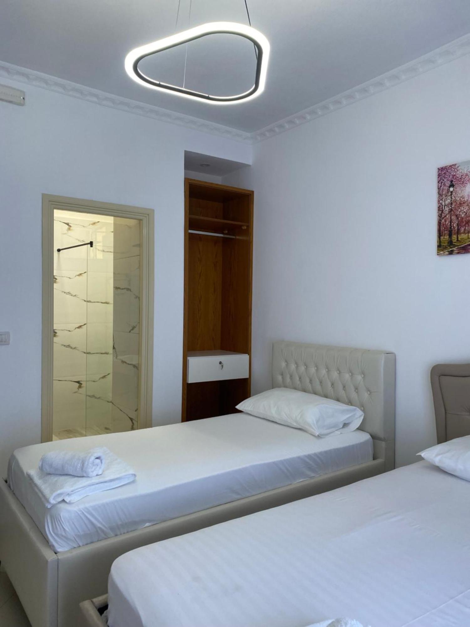 Hotel Kristal Borsh Kültér fotó