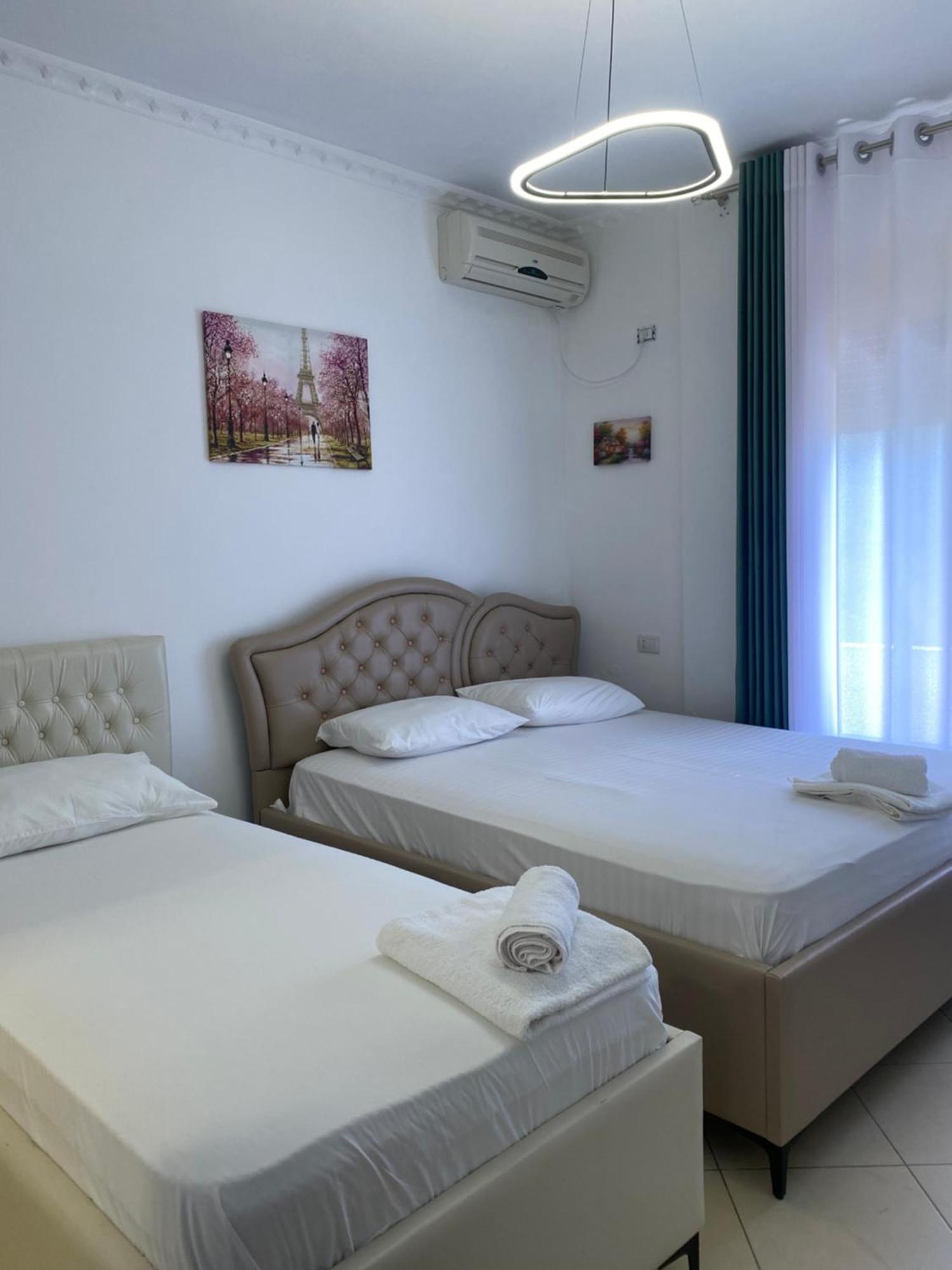 Hotel Kristal Borsh Kültér fotó